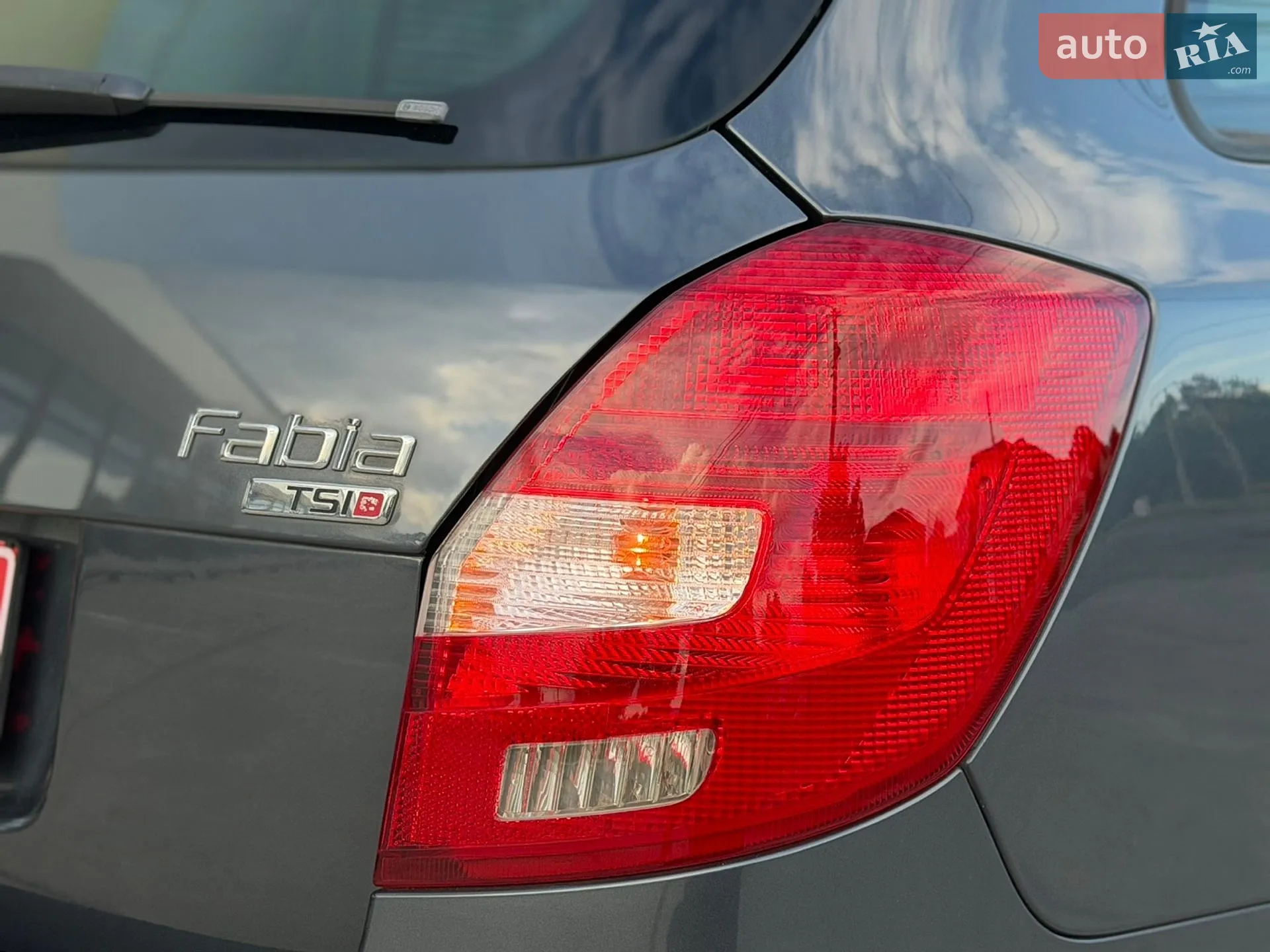 2011 Skoda Fabia - мініатюра 25