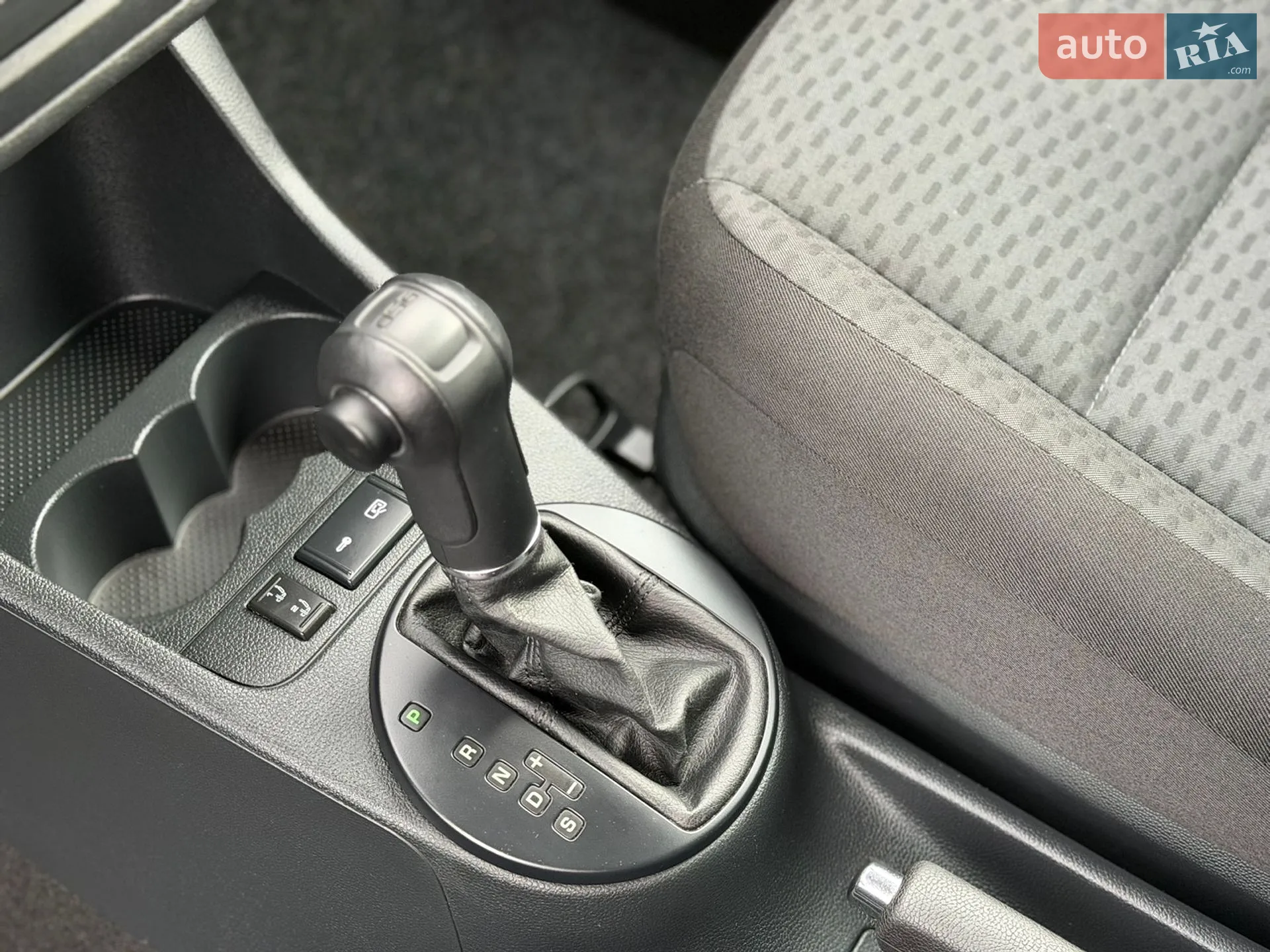 2011 Skoda Fabia - мініатюра 40