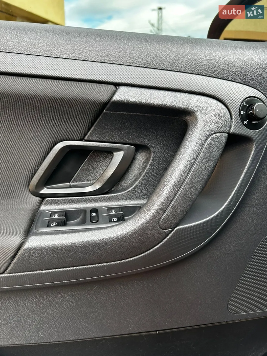 2012 Skoda Fabia - мініатюра 35