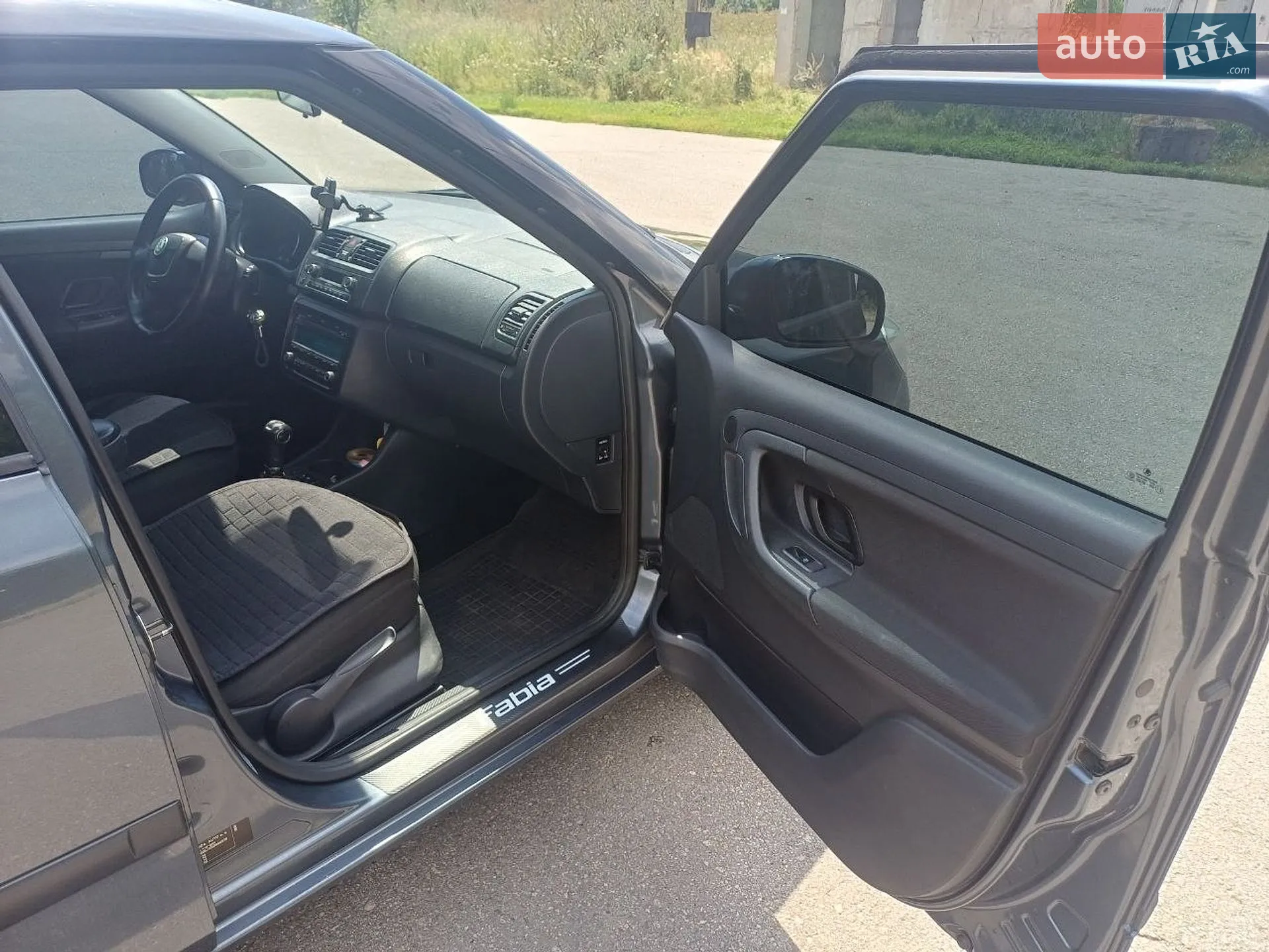 2010 Skoda Fabia - мініатюра 9
