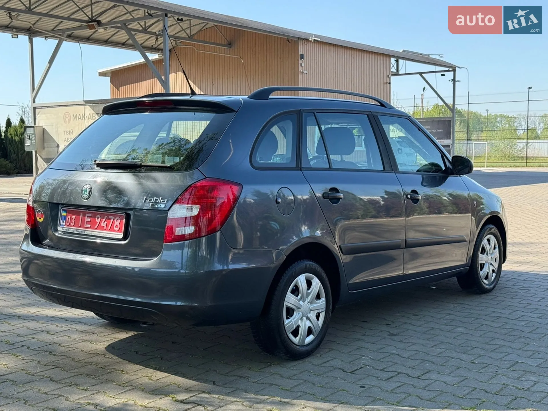 2010 Skoda Fabia - мініатюра 9