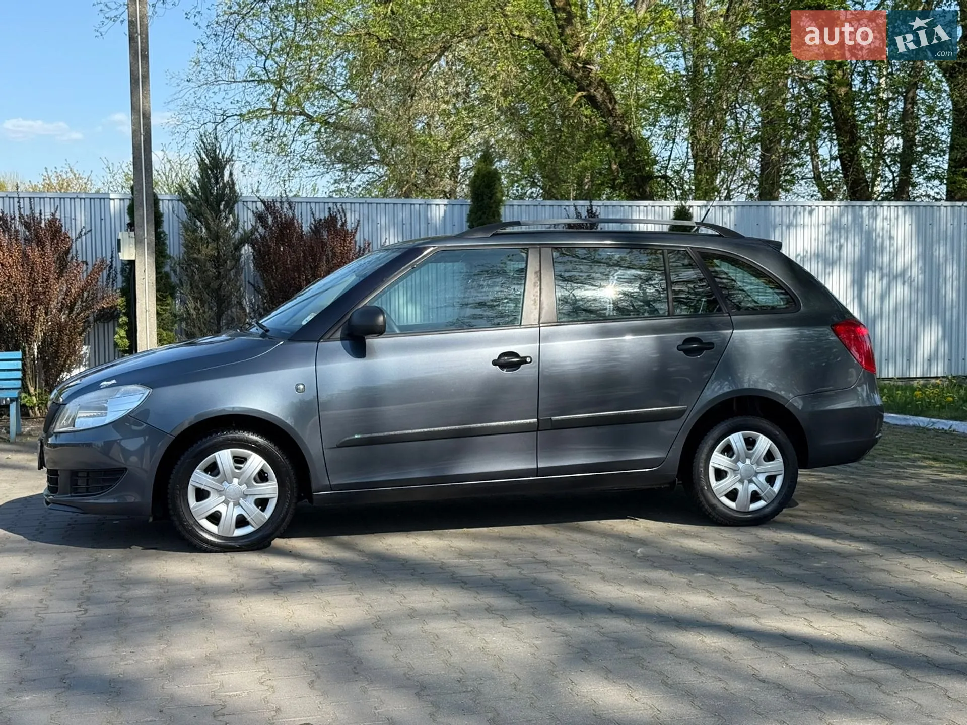 2010 Skoda Fabia - мініатюра 18