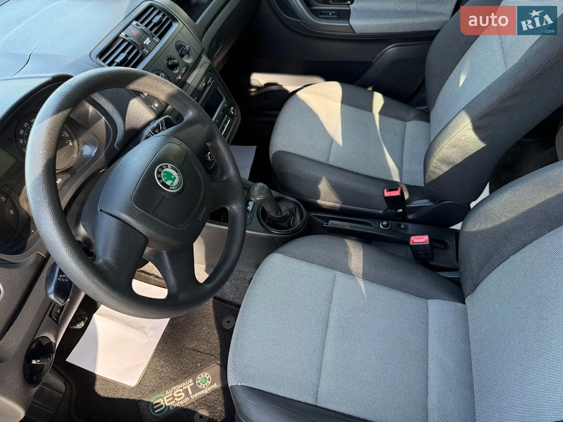 2010 Skoda Fabia - мініатюра 75