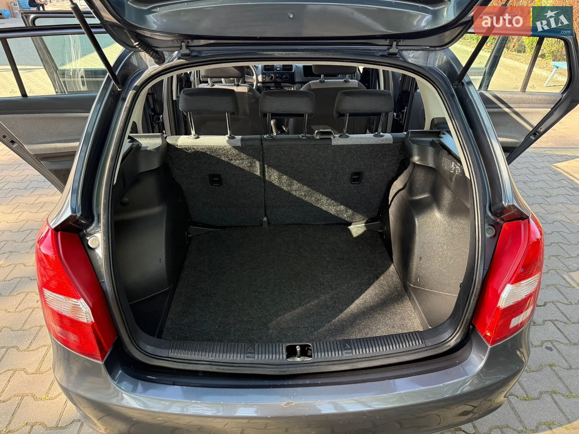2010 Skoda Fabia - мініатюра 90