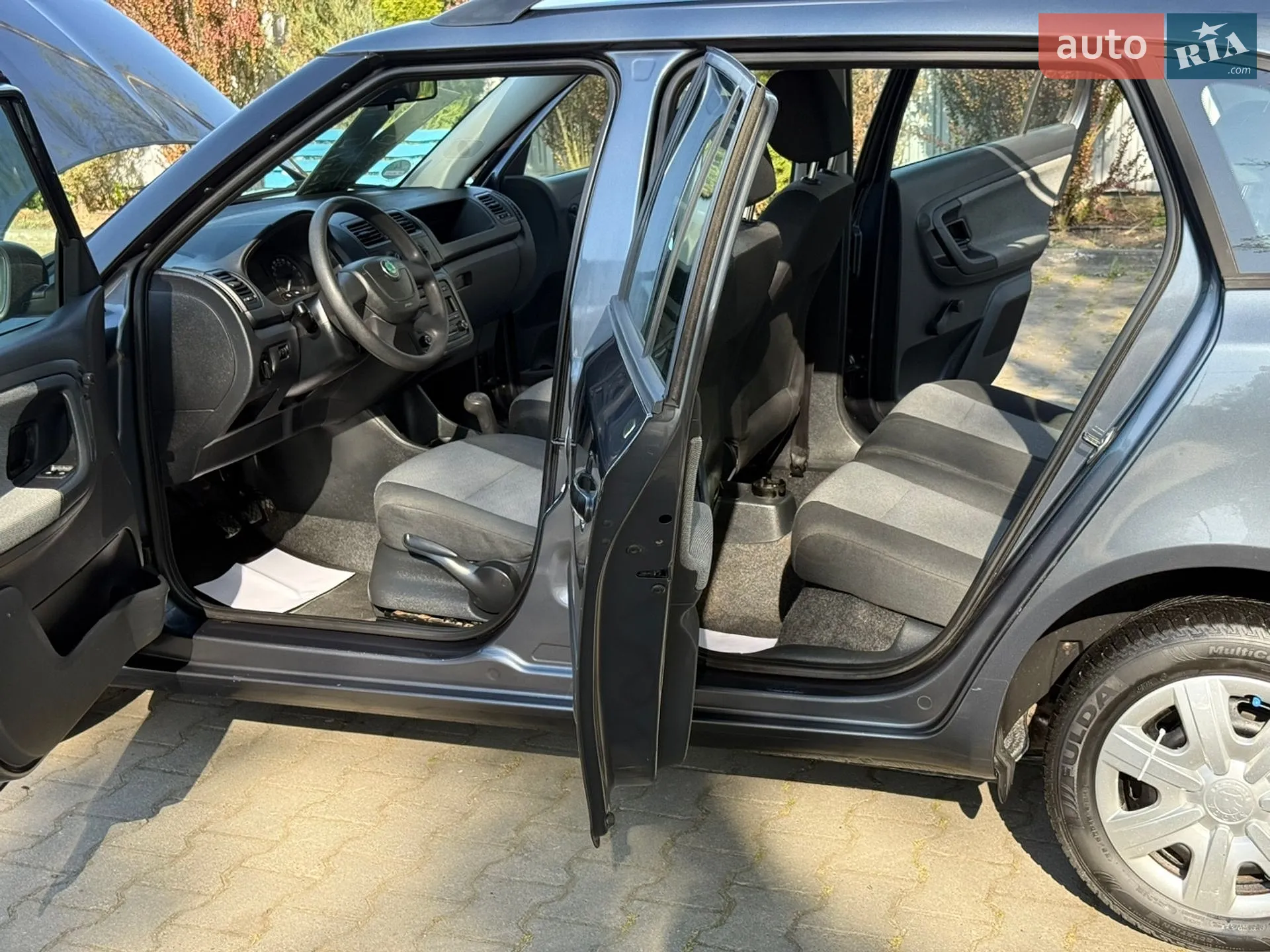 2010 Skoda Fabia - мініатюра 107