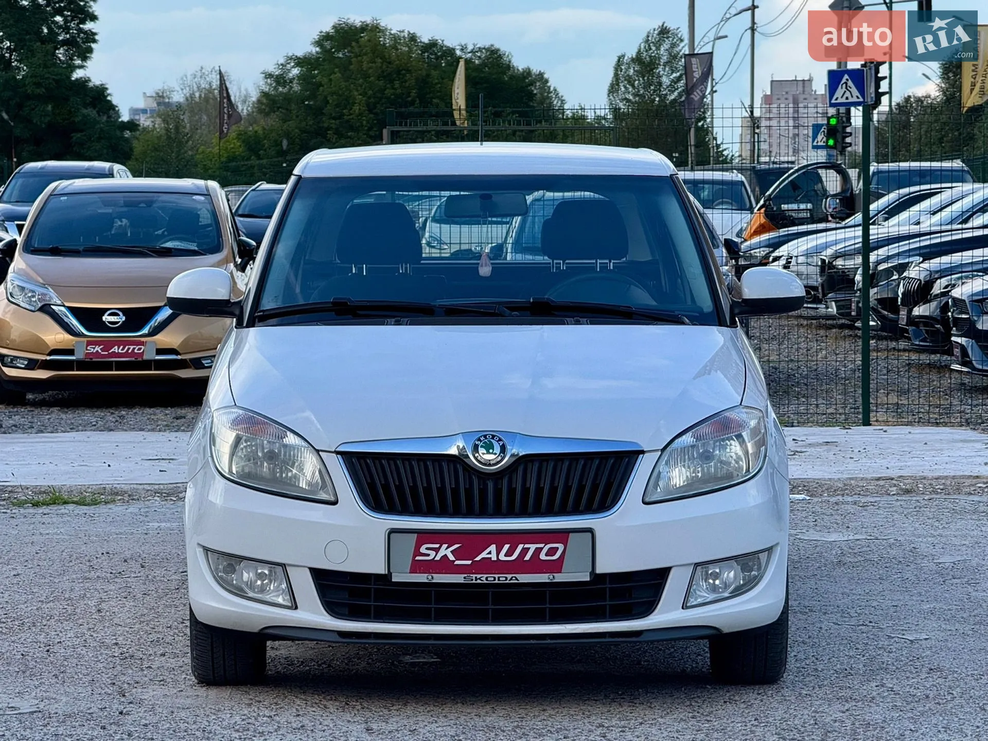 2012 Skoda Fabia - мініатюра 2