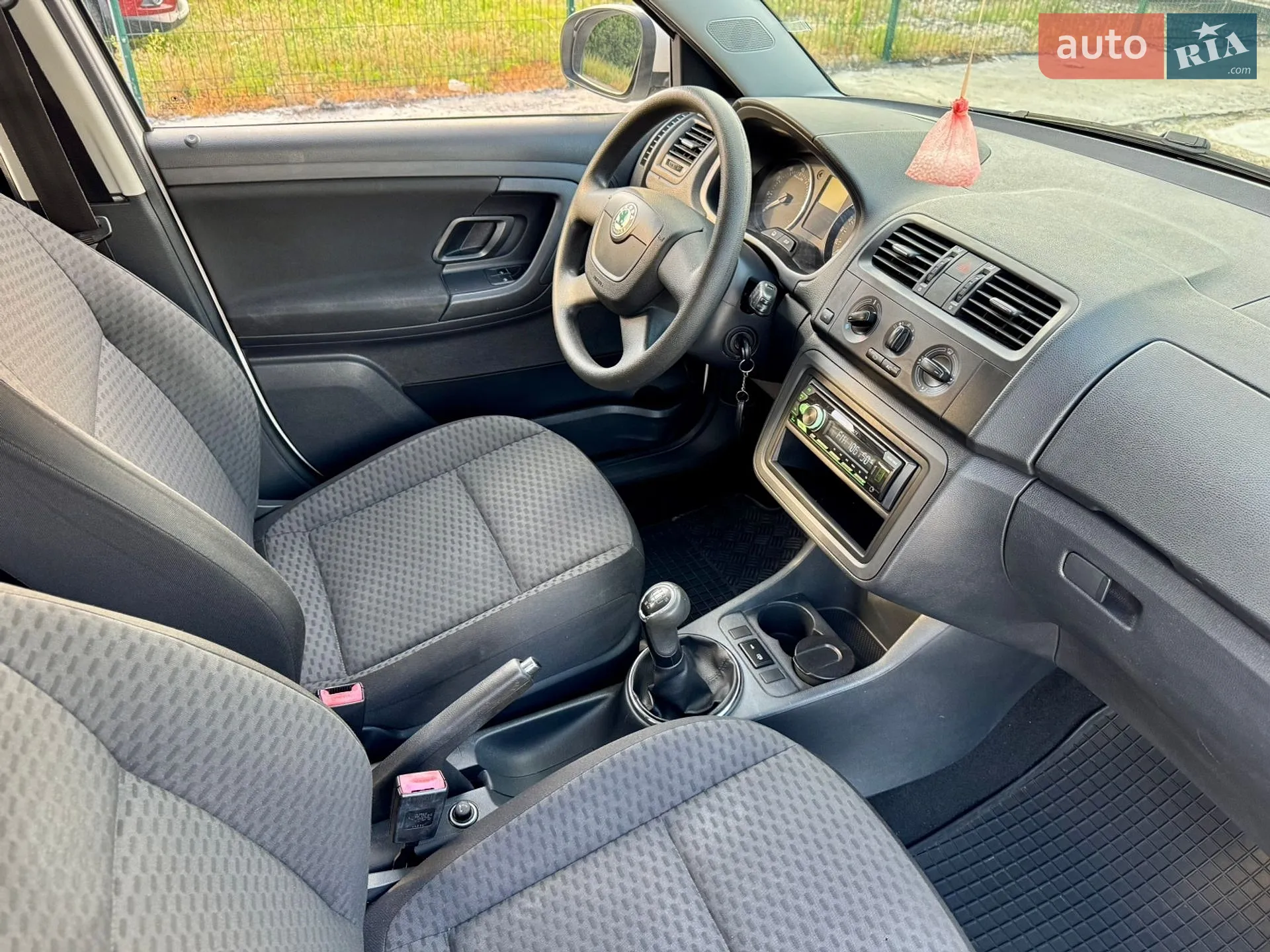 2012 Skoda Fabia - мініатюра 12