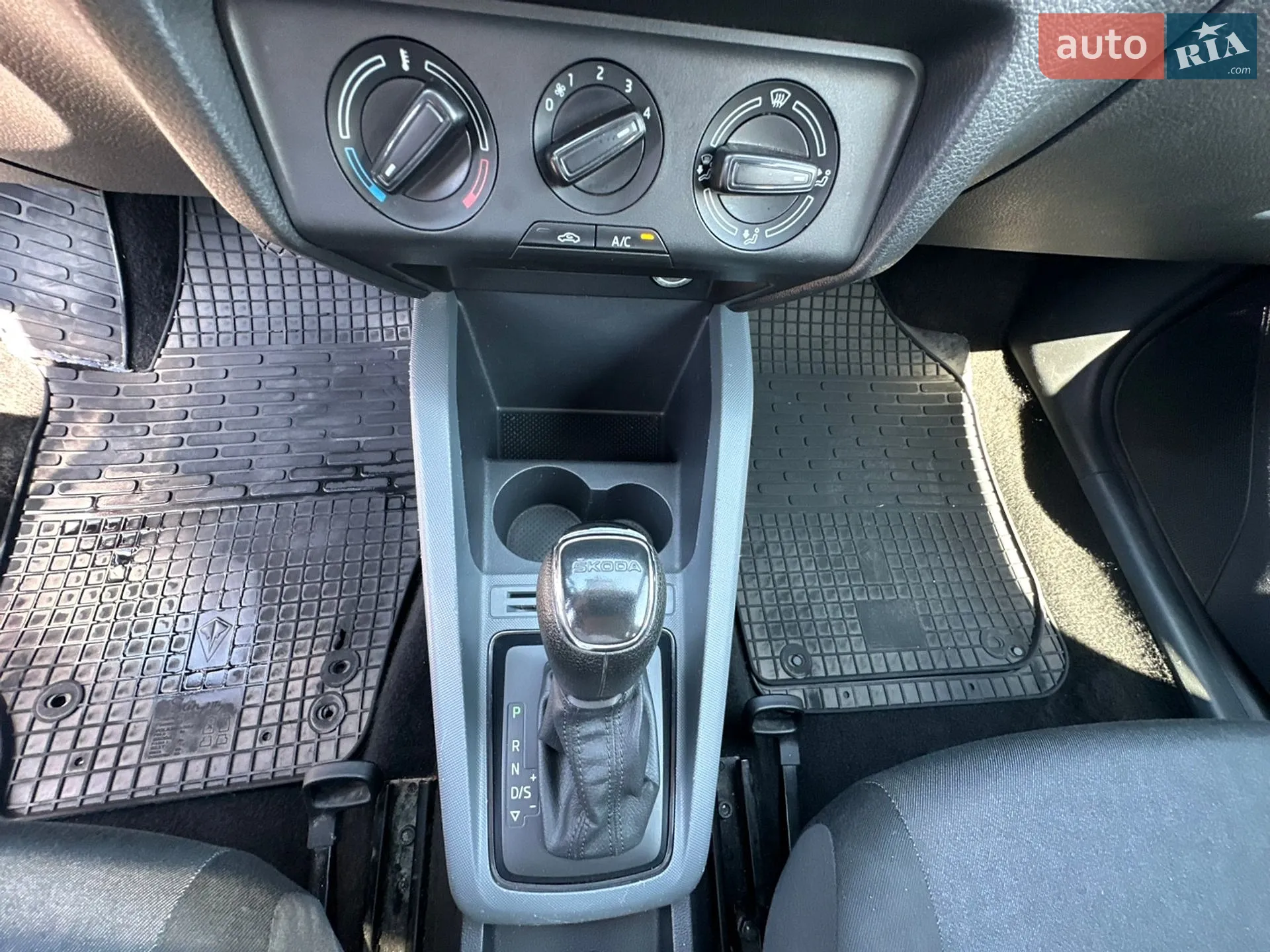 2016 Skoda Fabia - мініатюра 24