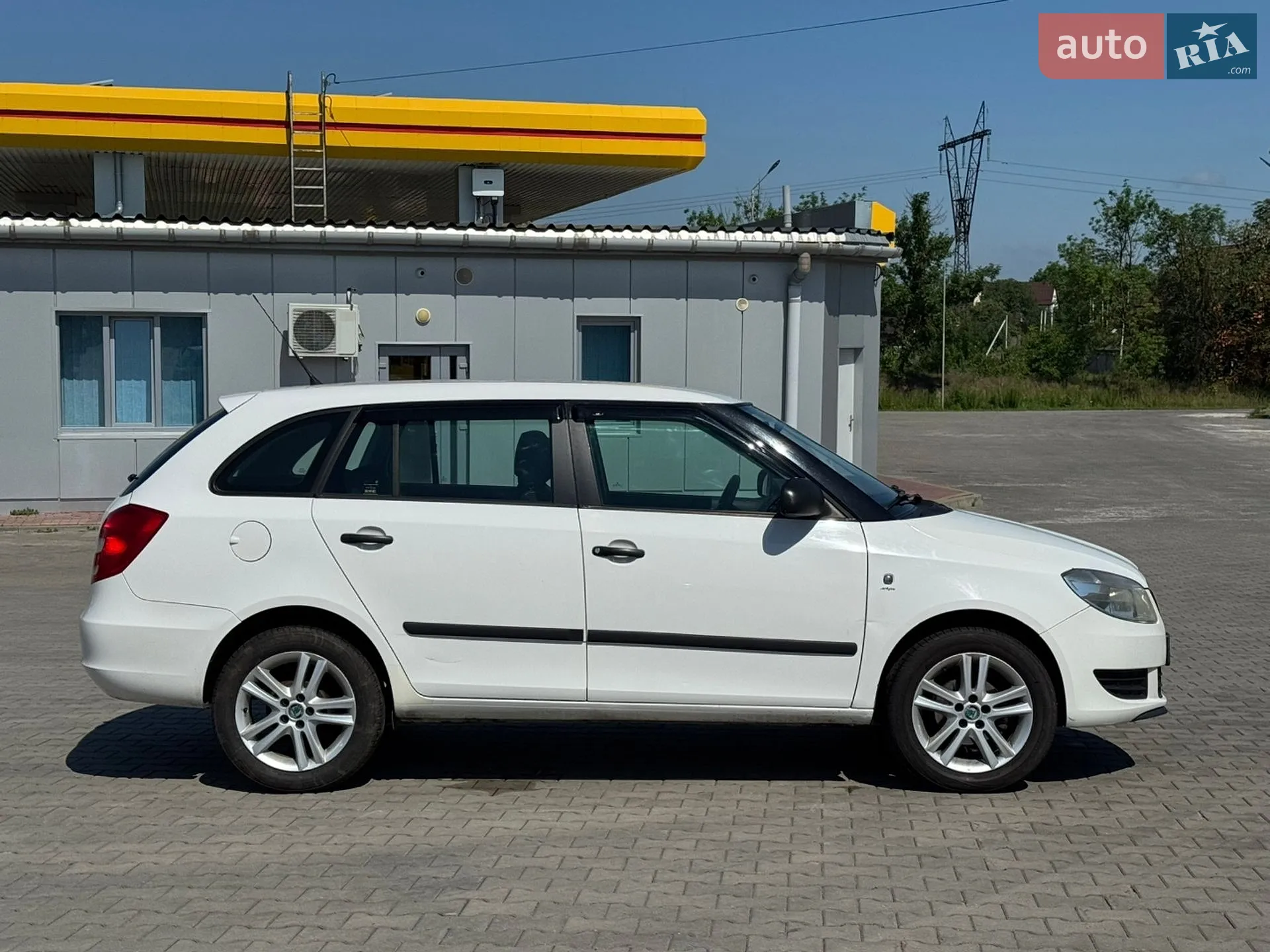 2010 Skoda Fabia - мініатюра 11