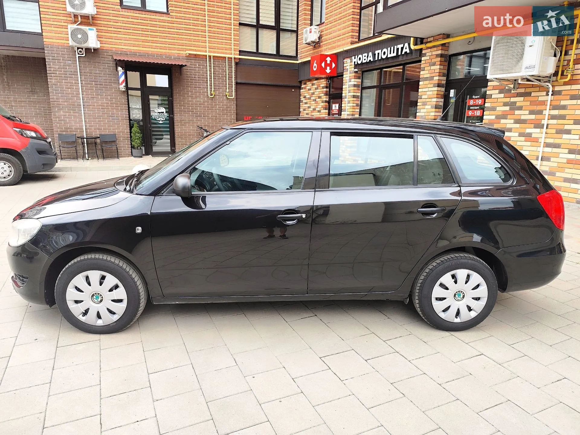 2010 Skoda Fabia - мініатюра 9