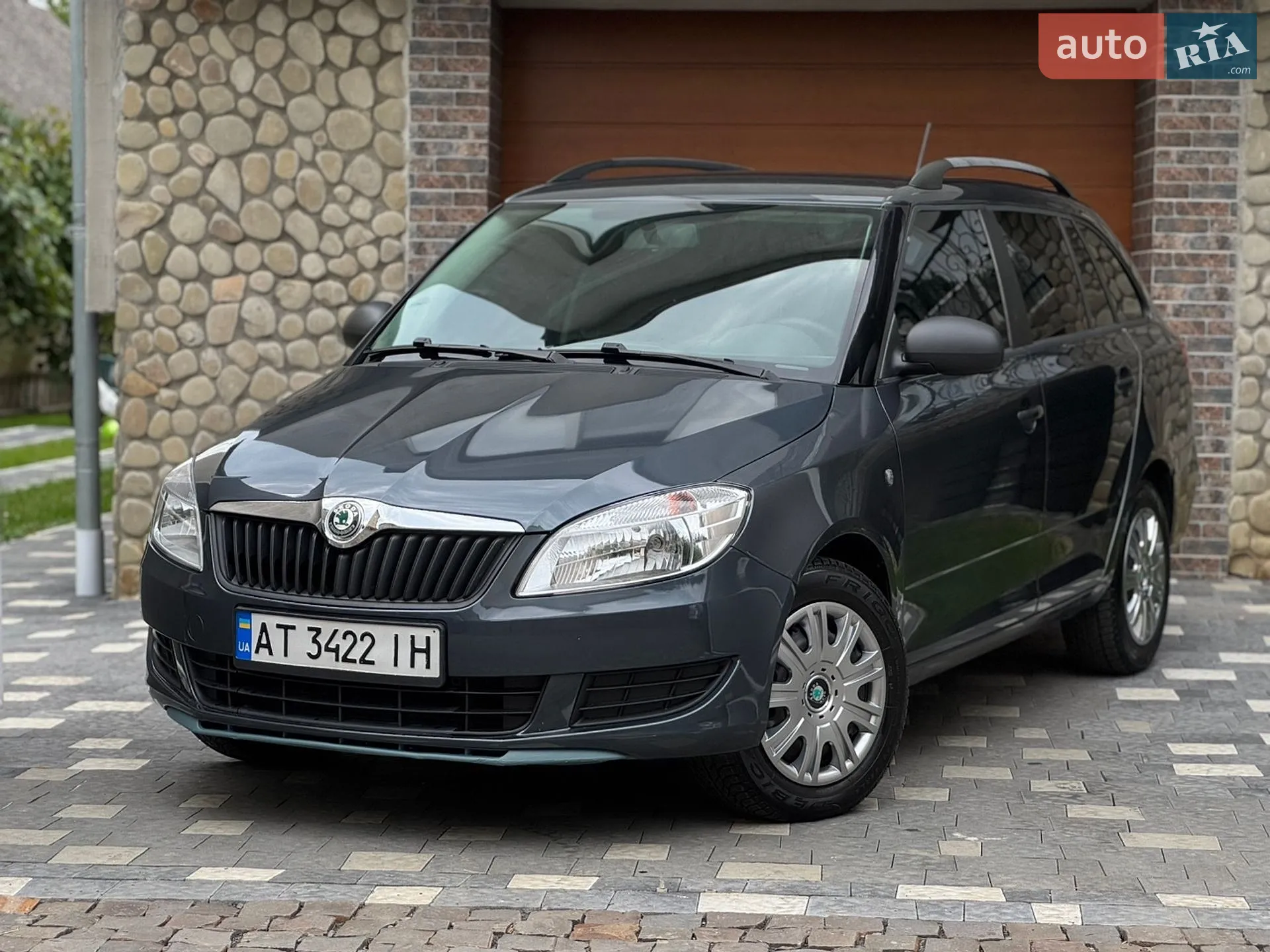 2012 Skoda Fabia - мініатюра 2