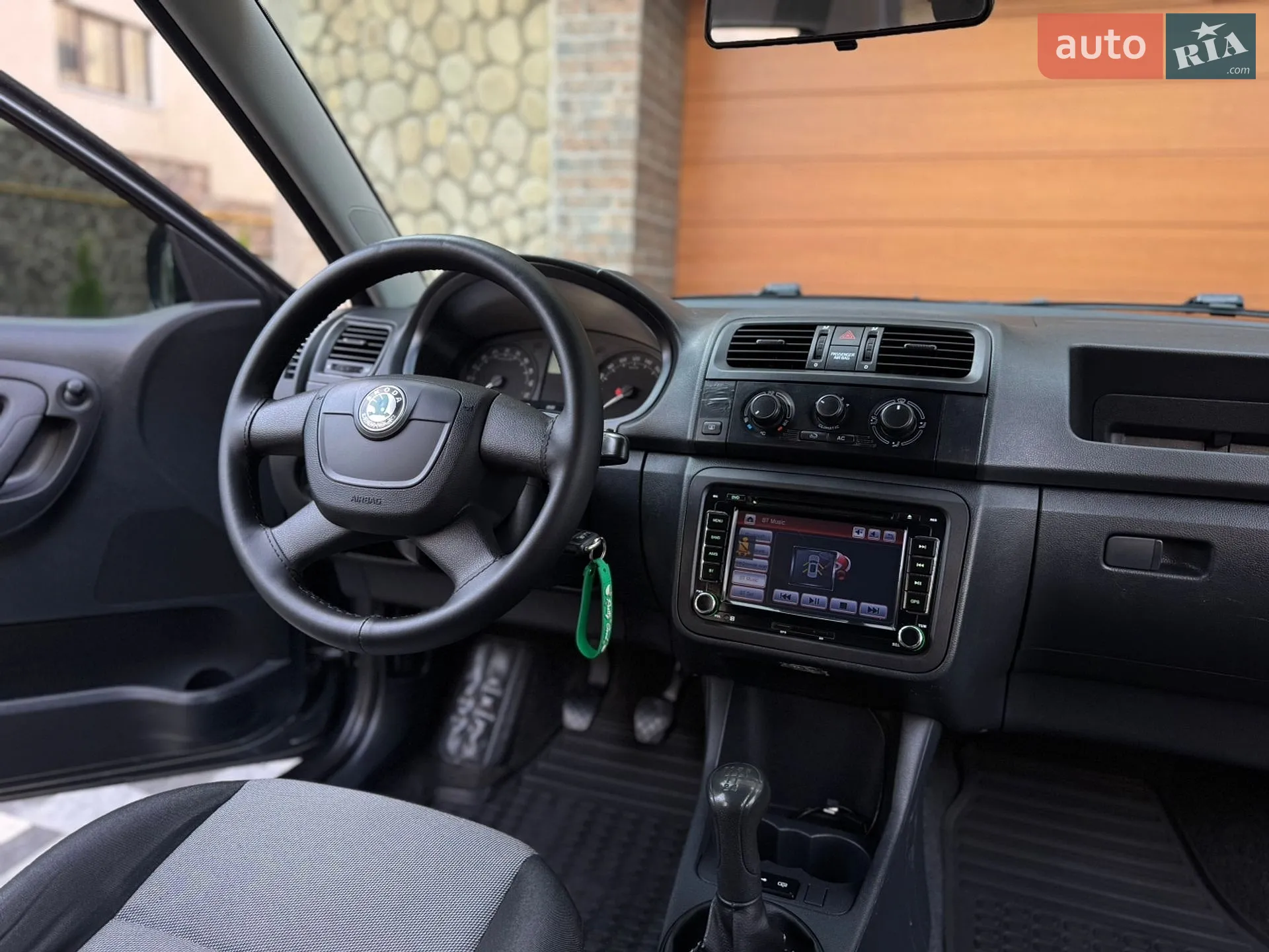 2012 Skoda Fabia - мініатюра 10