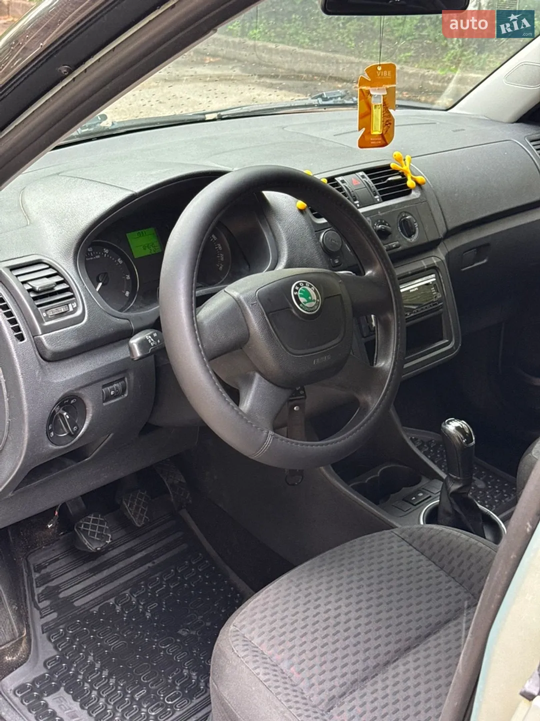 2011 Skoda Fabia - мініатюра 9