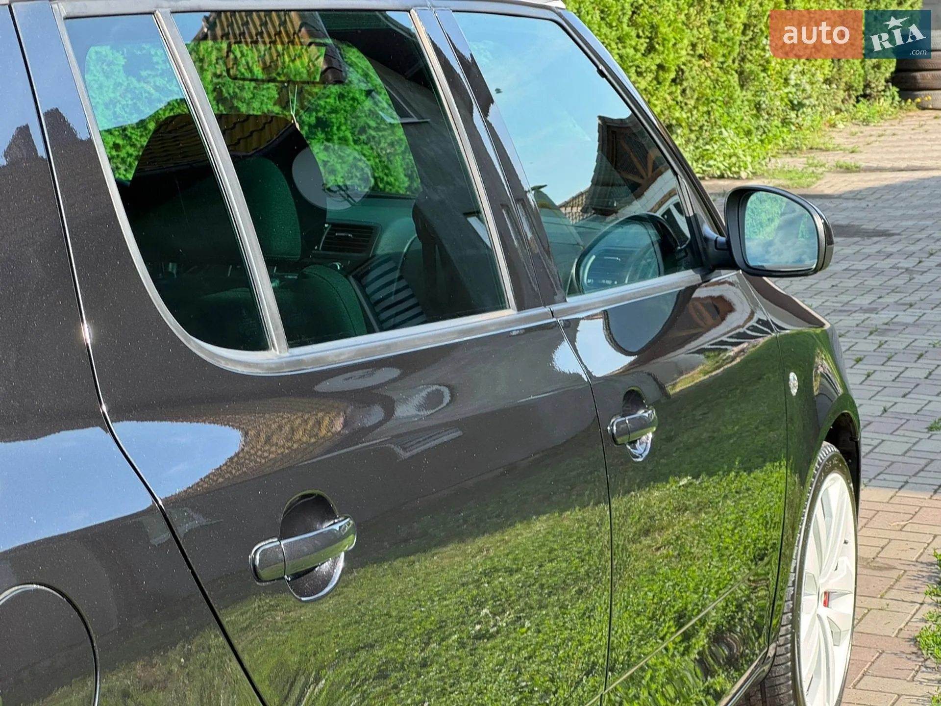 2010 Skoda Fabia - мініатюра 12