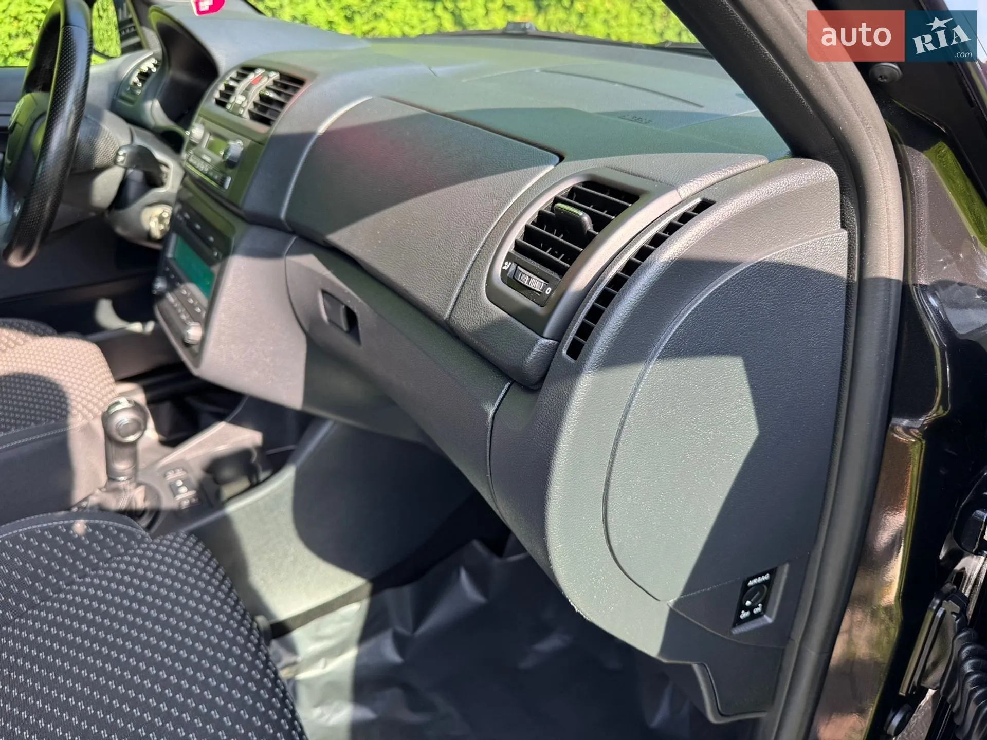 2010 Skoda Fabia - мініатюра 48