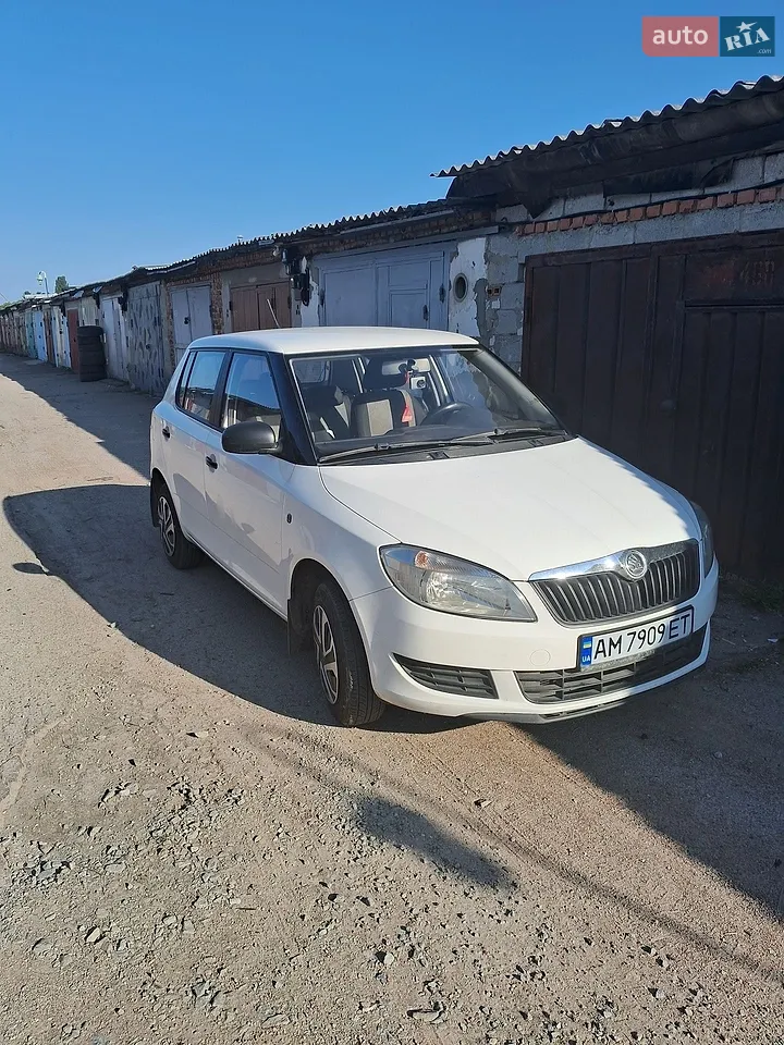 2016 Skoda Fabia - мініатюра 46