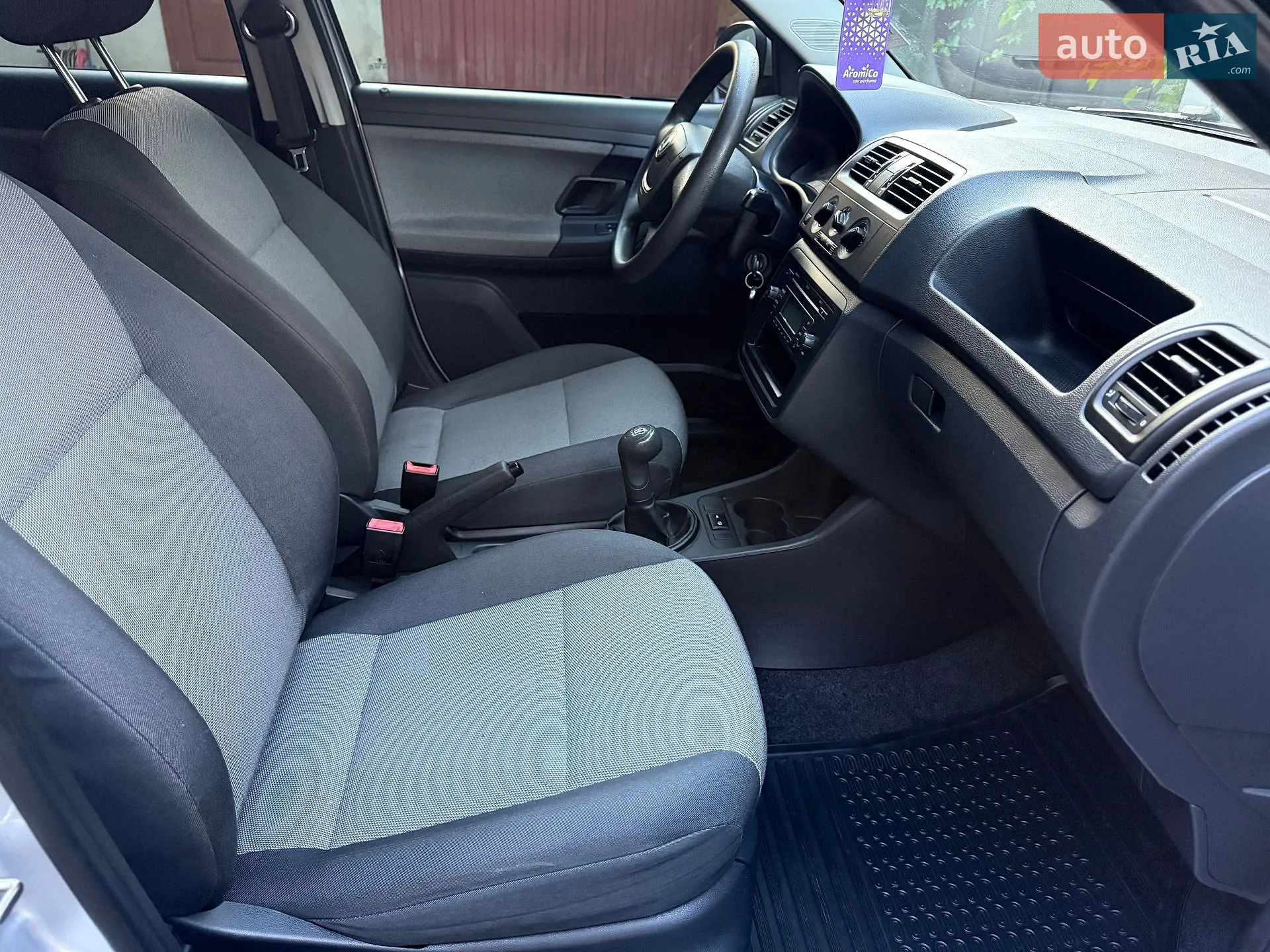 2010 Skoda Fabia - мініатюра 22