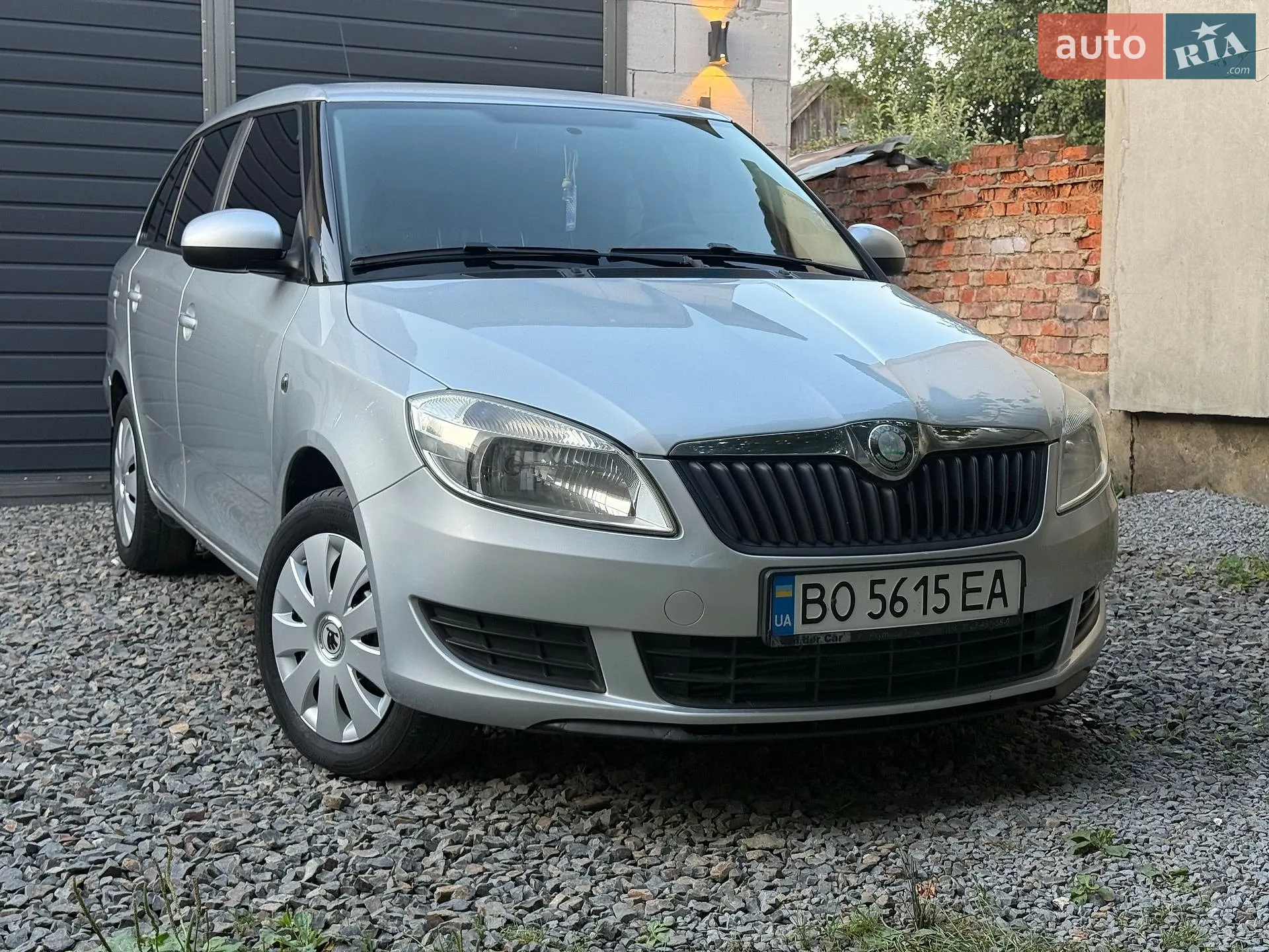 2010 Skoda Fabia - мініатюра 27