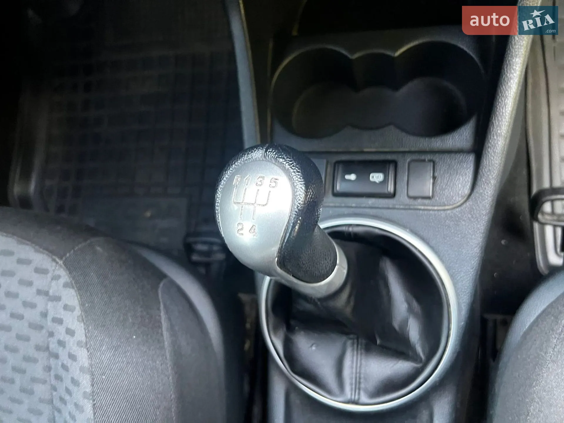 2014 Skoda Fabia - мініатюра 17
