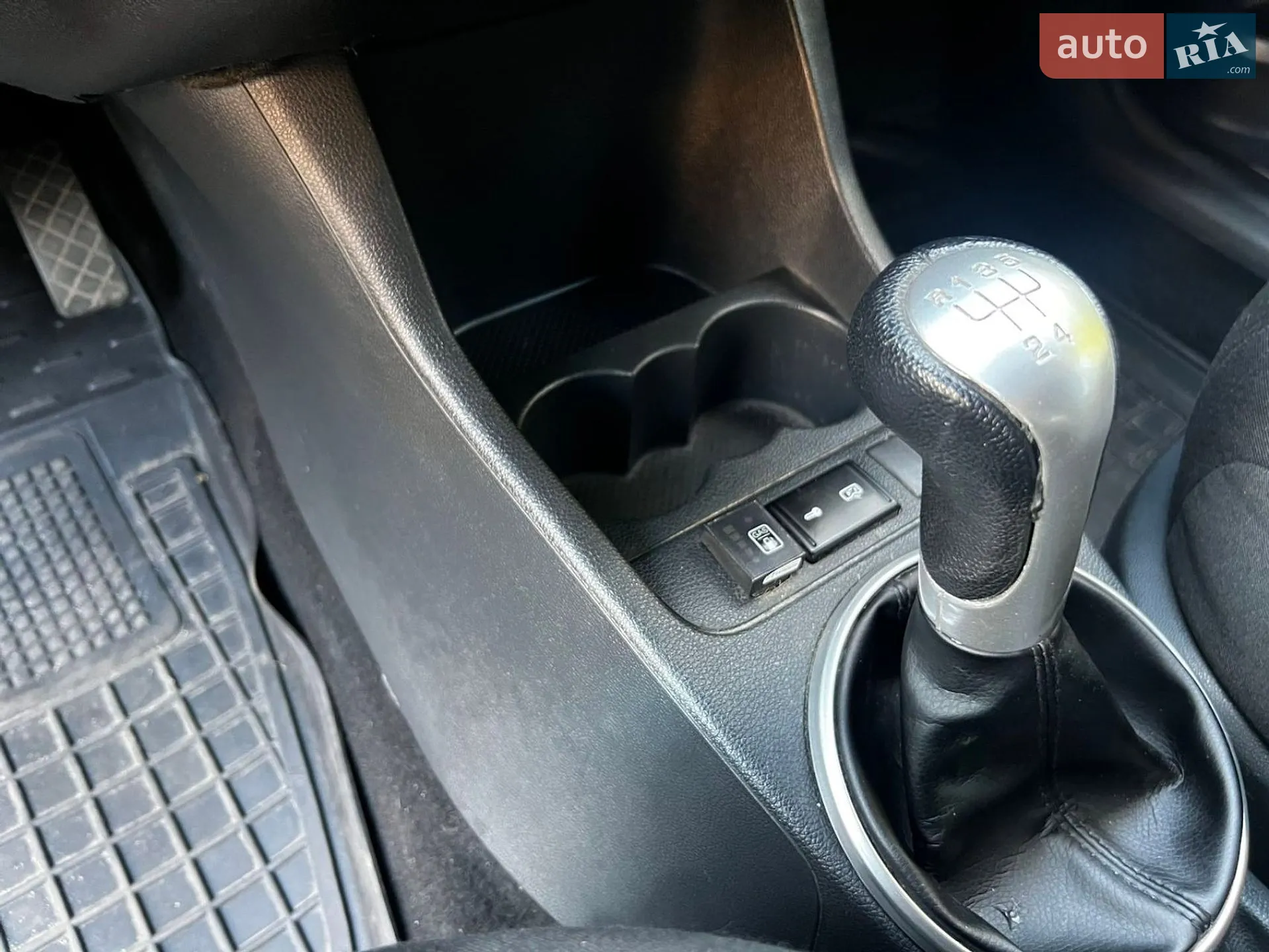 2014 Skoda Fabia - мініатюра 22