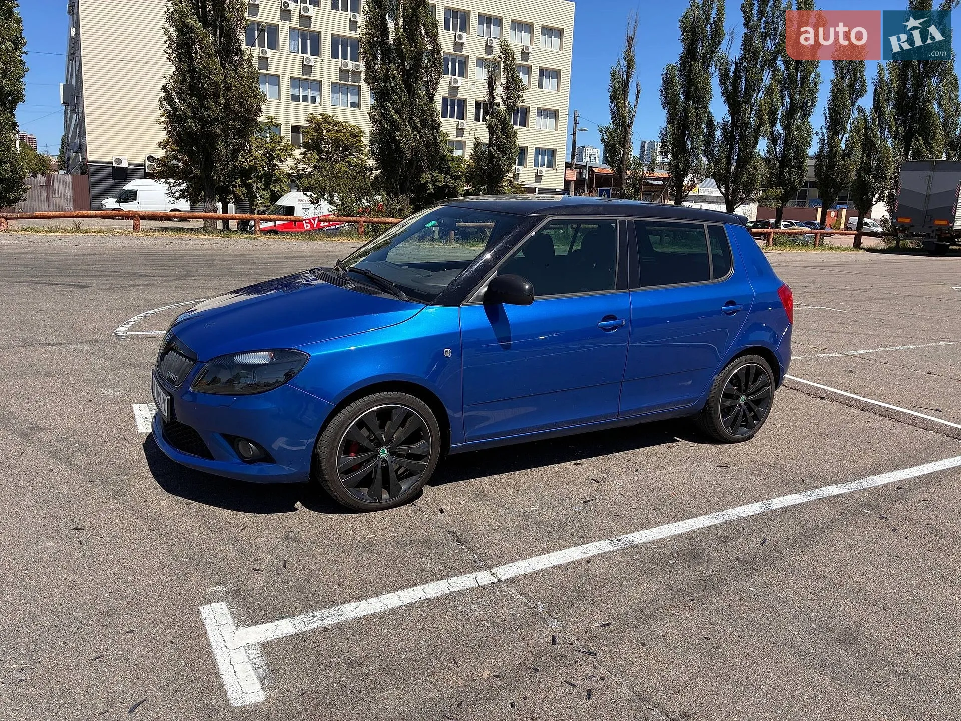 2011 Skoda Fabia - мініатюра 5