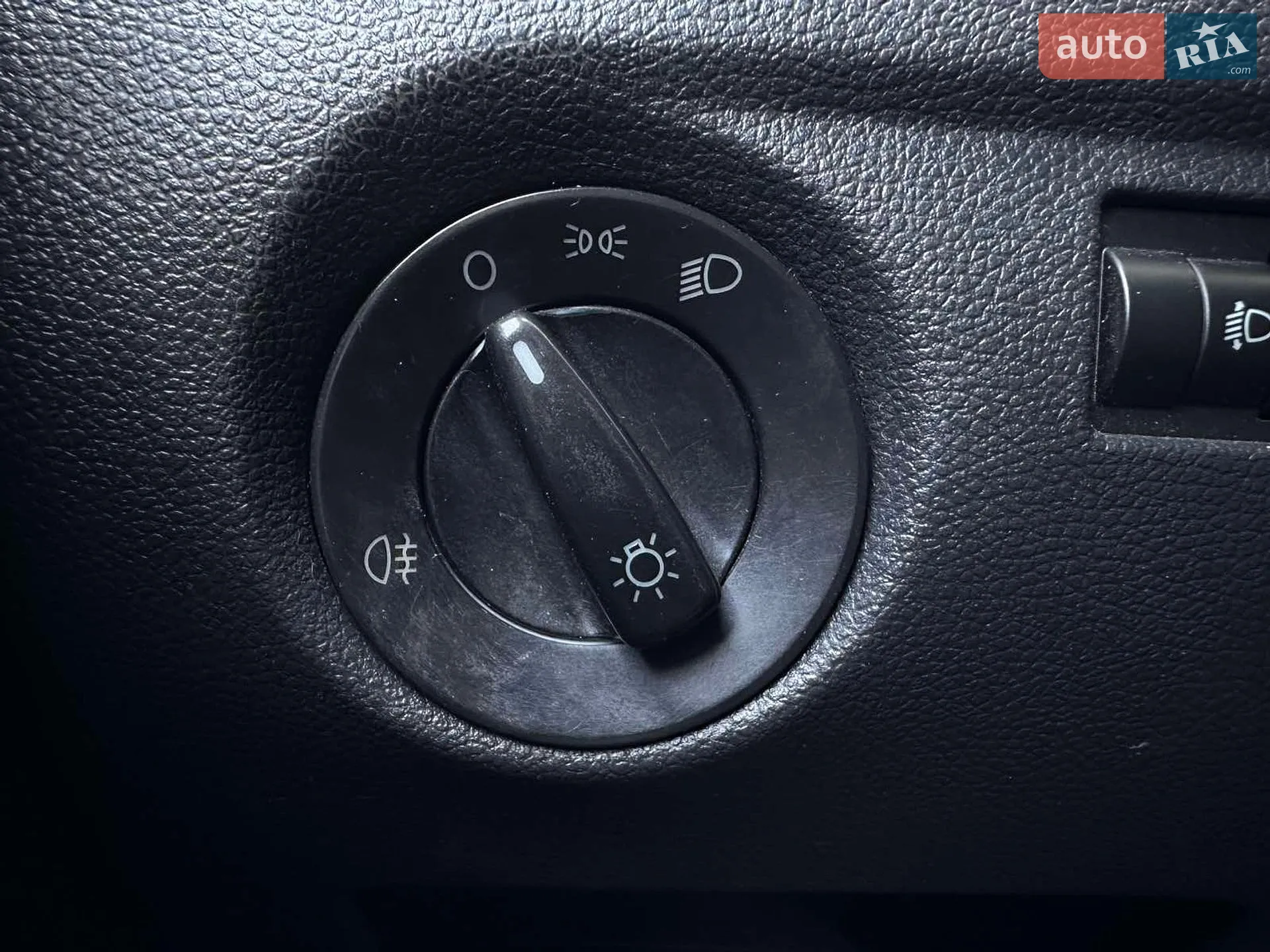 2012 Skoda Fabia - мініатюра 32