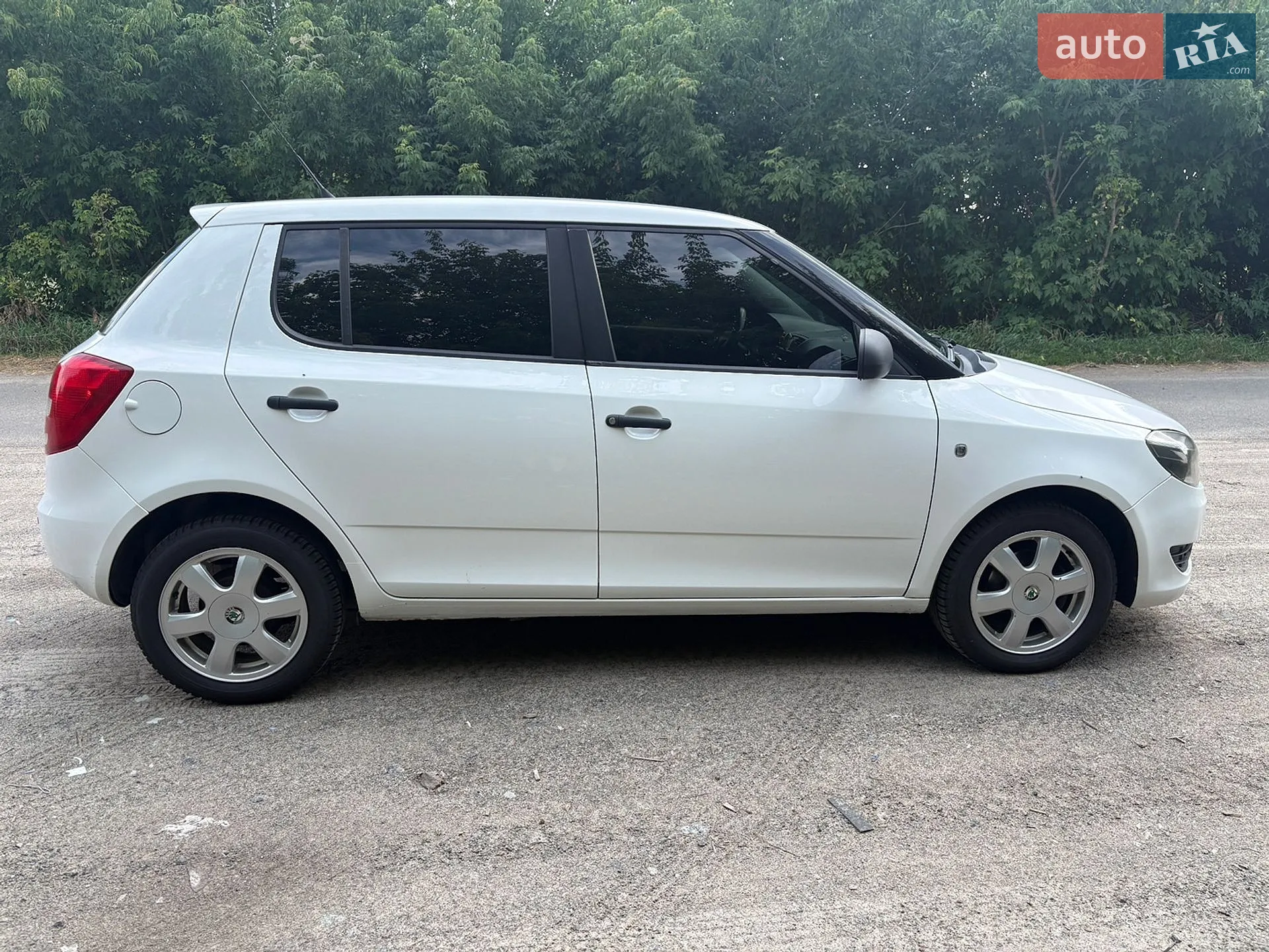 2010 Skoda Fabia - мініатюра 9