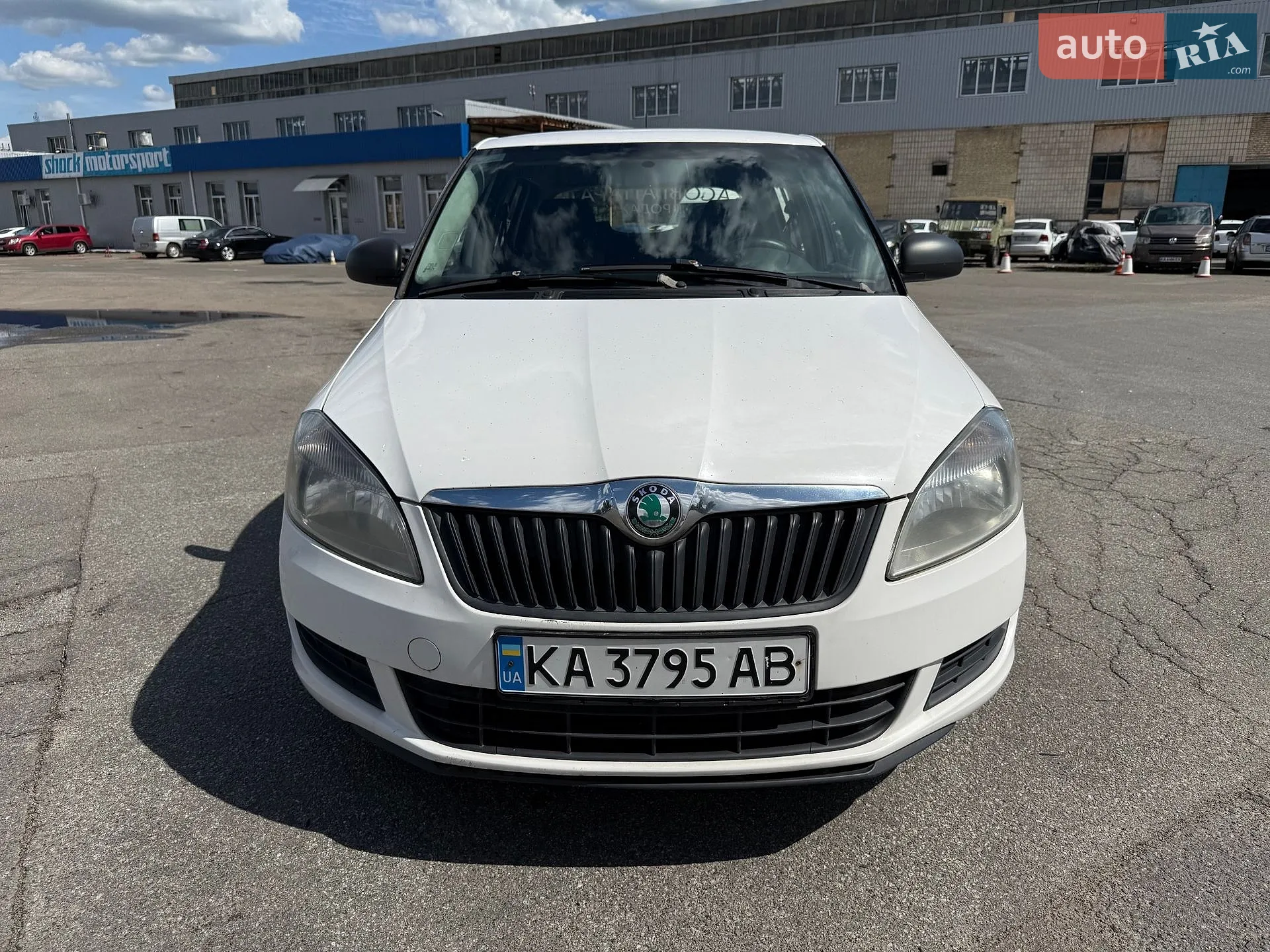 2012 Skoda Fabia - мініатюра 3