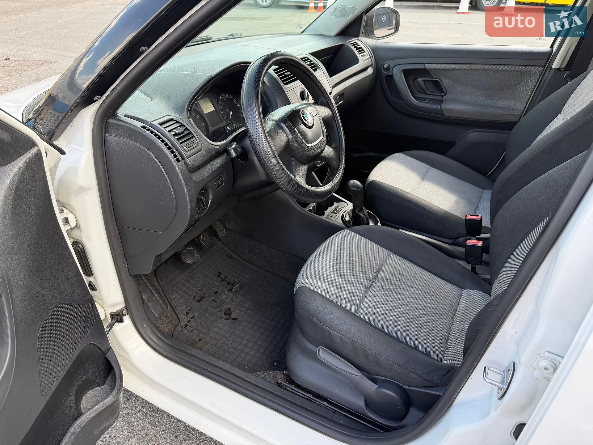 2012 Skoda Fabia - мініатюра 15