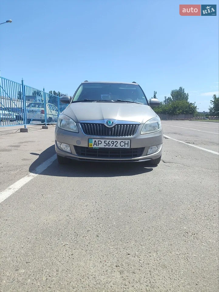 2012 Skoda Fabia - мініатюра 11