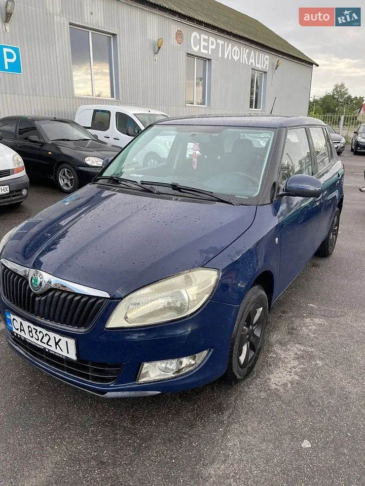 2011 Skoda Fabia - мініатюра 20