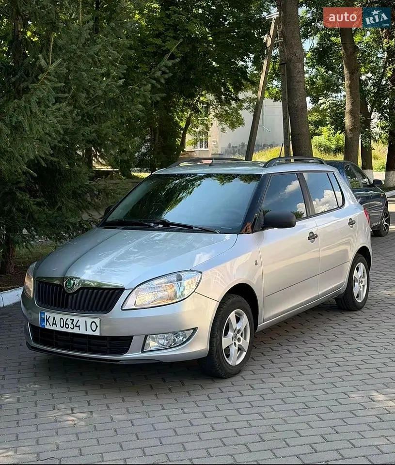 2013 Skoda Fabia - мініатюра 28