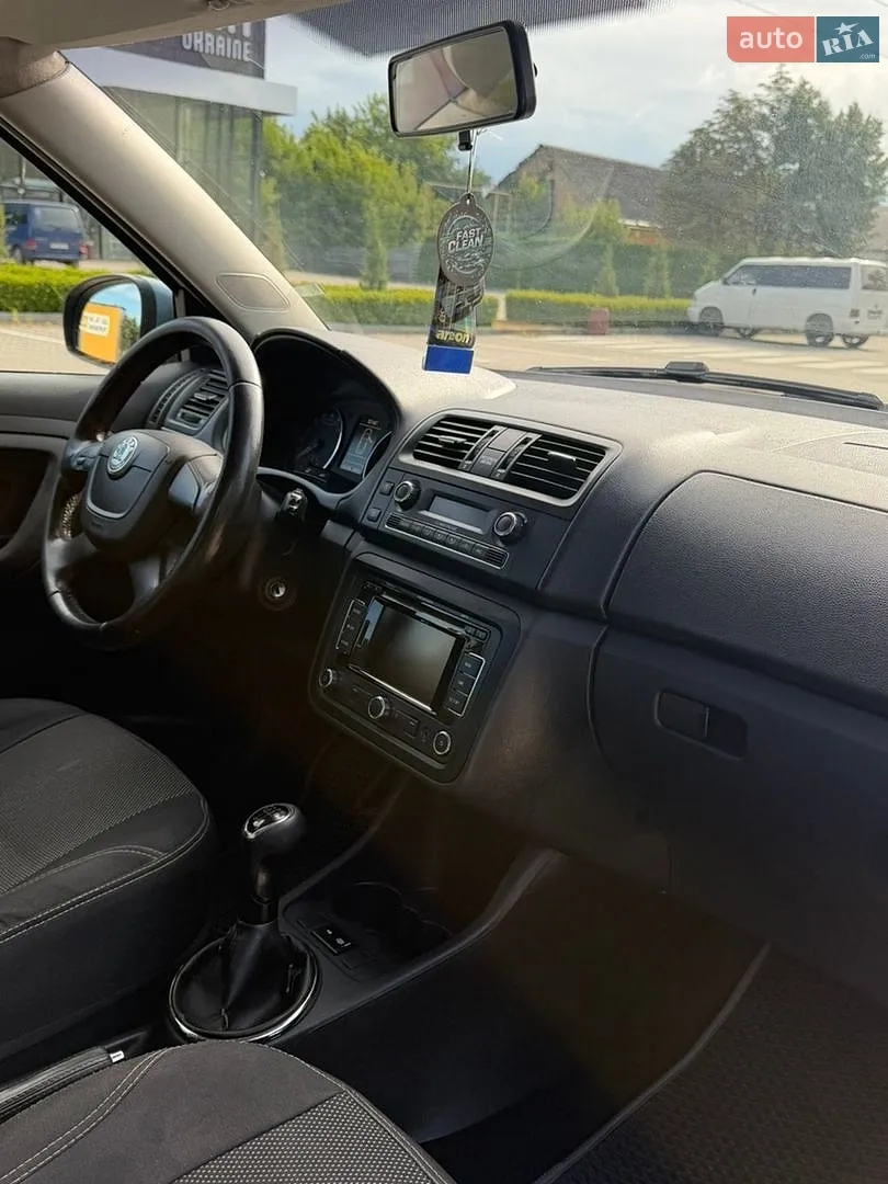 2010 Skoda Fabia - мініатюра 25