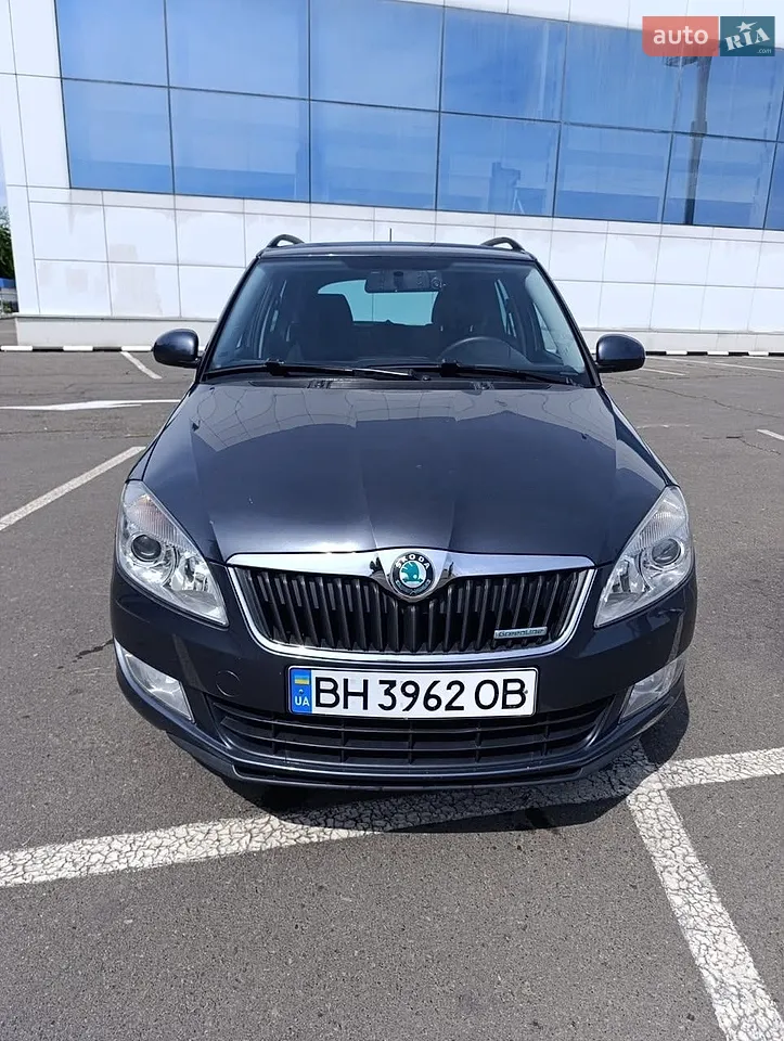 2011 Skoda Fabia - мініатюра 14