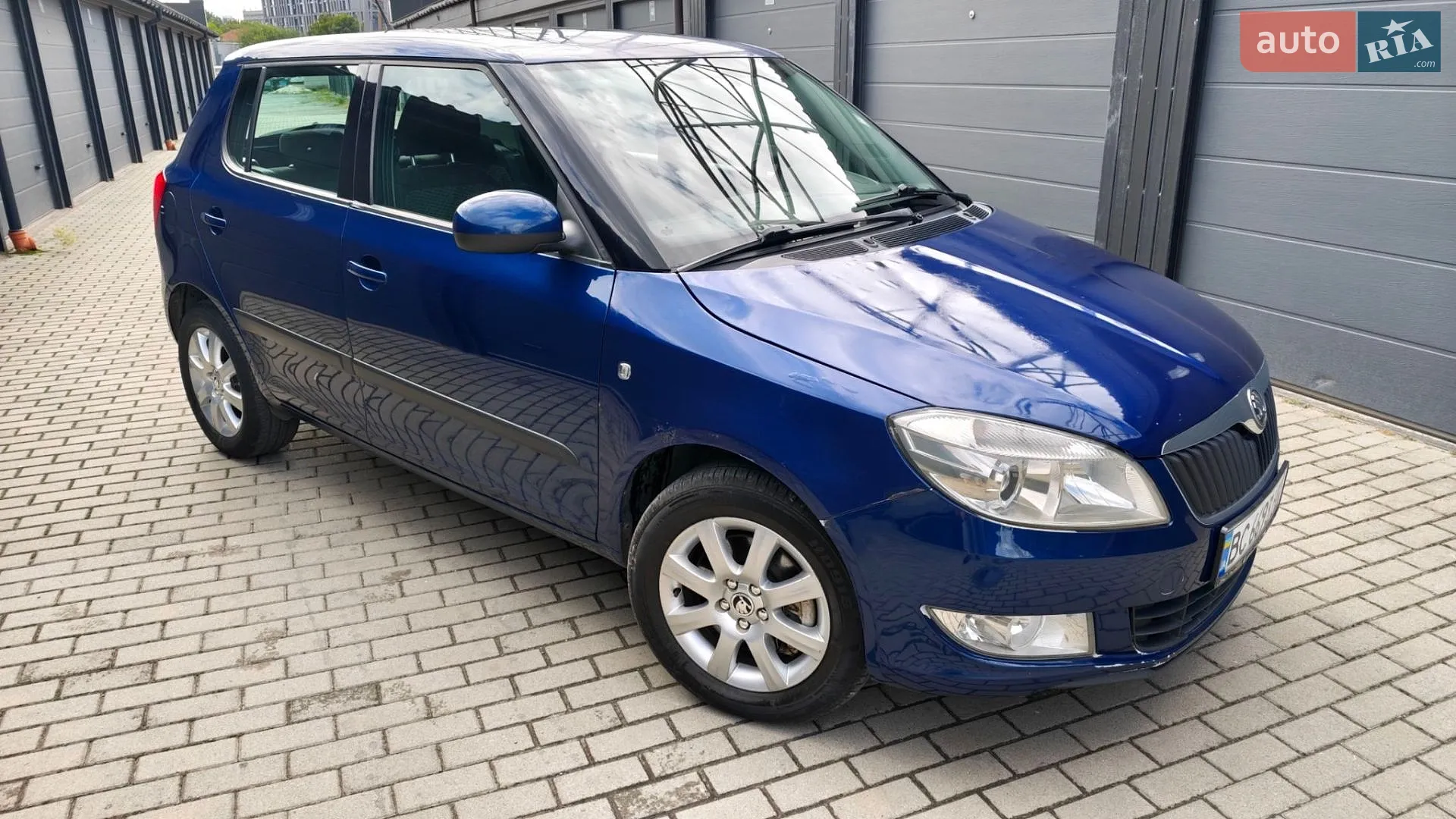 2010 Skoda Fabia - мініатюра 2