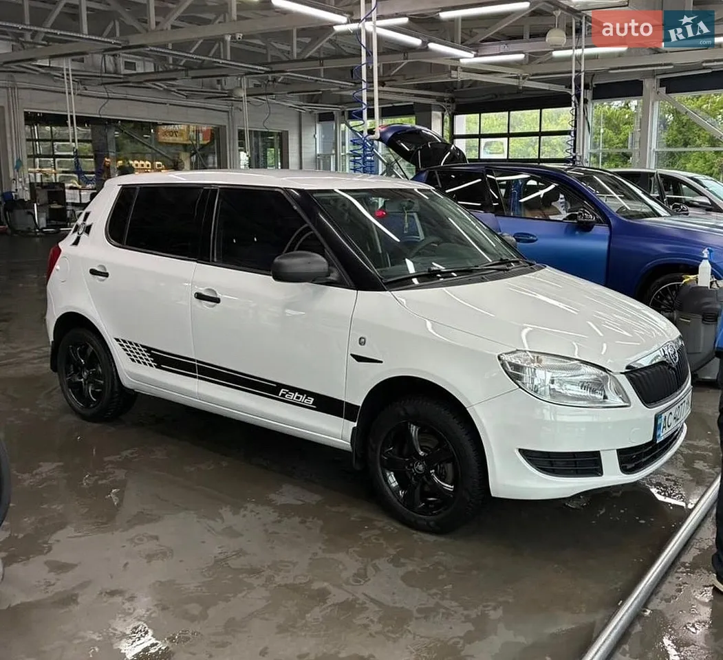 2011 Skoda Fabia - мініатюра 13