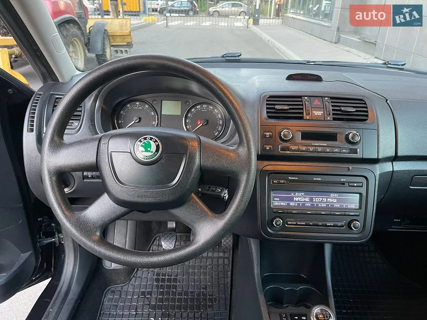 2011 Skoda Fabia - мініатюра 26