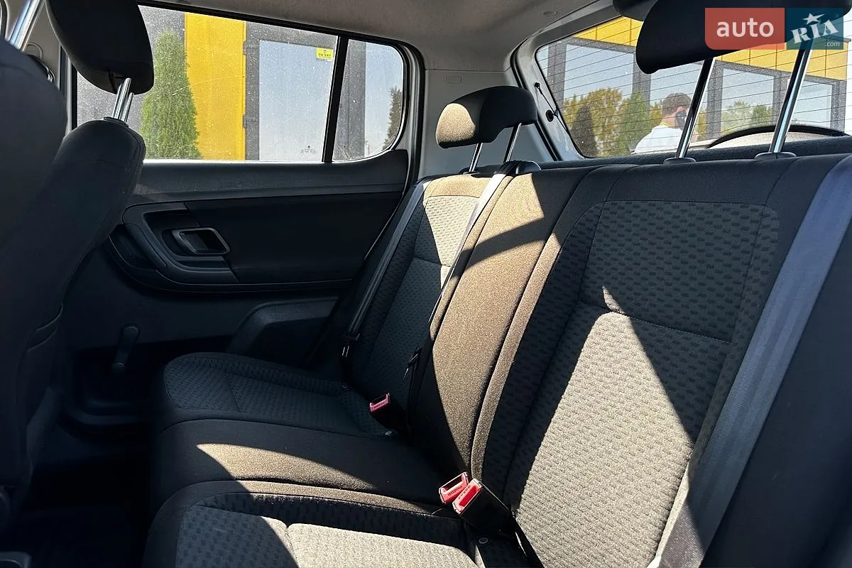 2012 Skoda Fabia - мініатюра 21