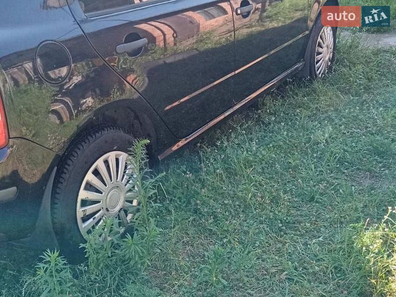 Хэтчбек Skoda Fabia 2006 в Киеве