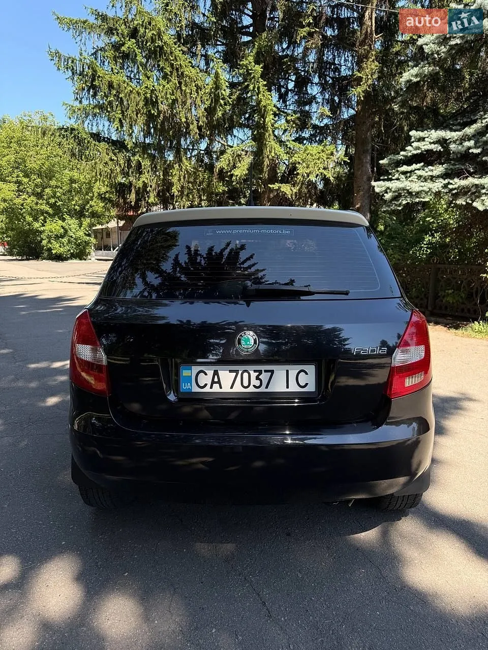 2011 Skoda Fabia - мініатюра 2
