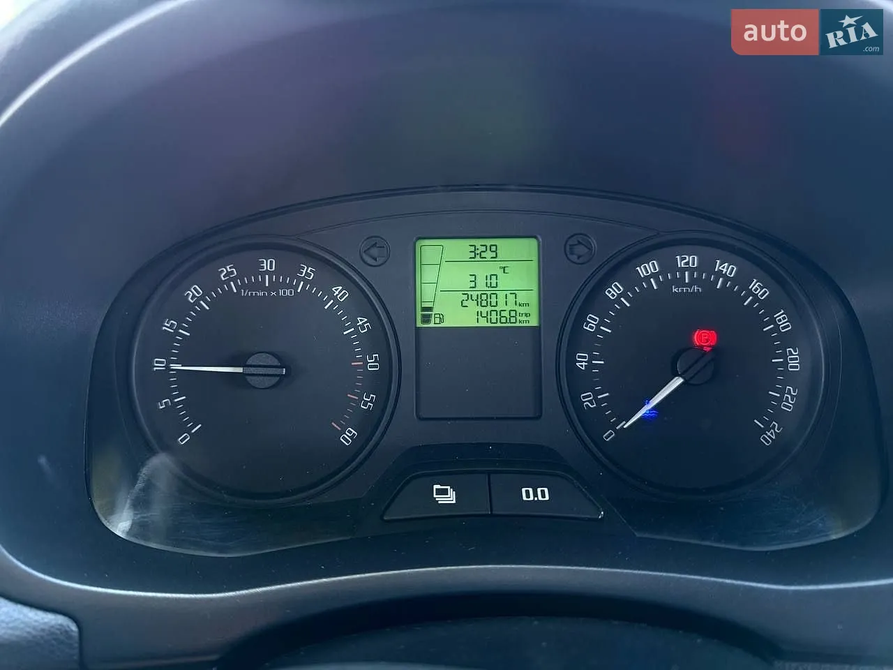 2011 Skoda Fabia - мініатюра 13