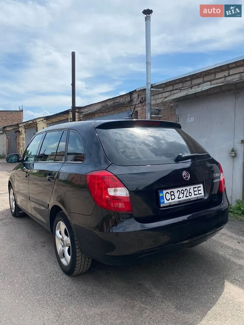 2011 Skoda Fabia - мініатюра 6