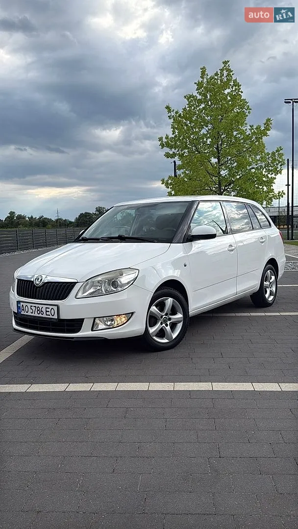 2011 Skoda Fabia - мініатюра 7