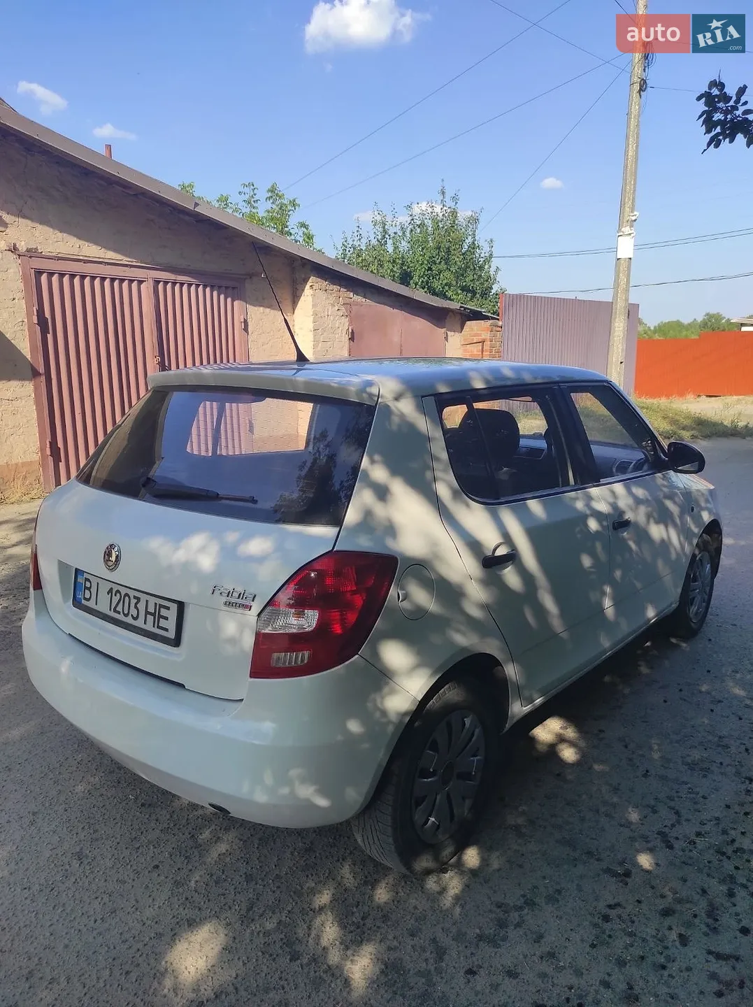 2010 Skoda Fabia - мініатюра 3