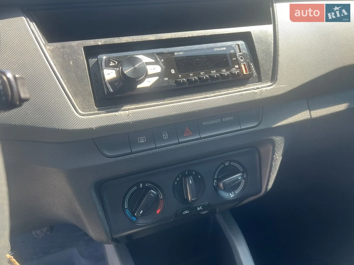2016 Skoda Fabia - мініатюра 15
