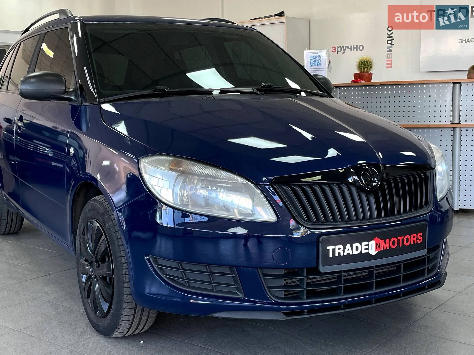 2011 Skoda Fabia - мініатюра 2