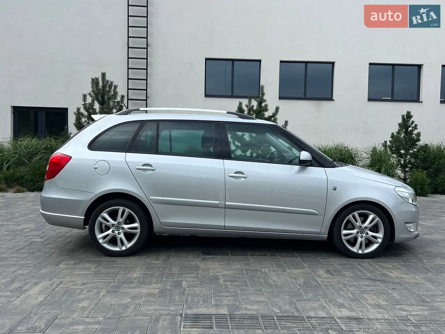 2010 Skoda Fabia - мініатюра 7
