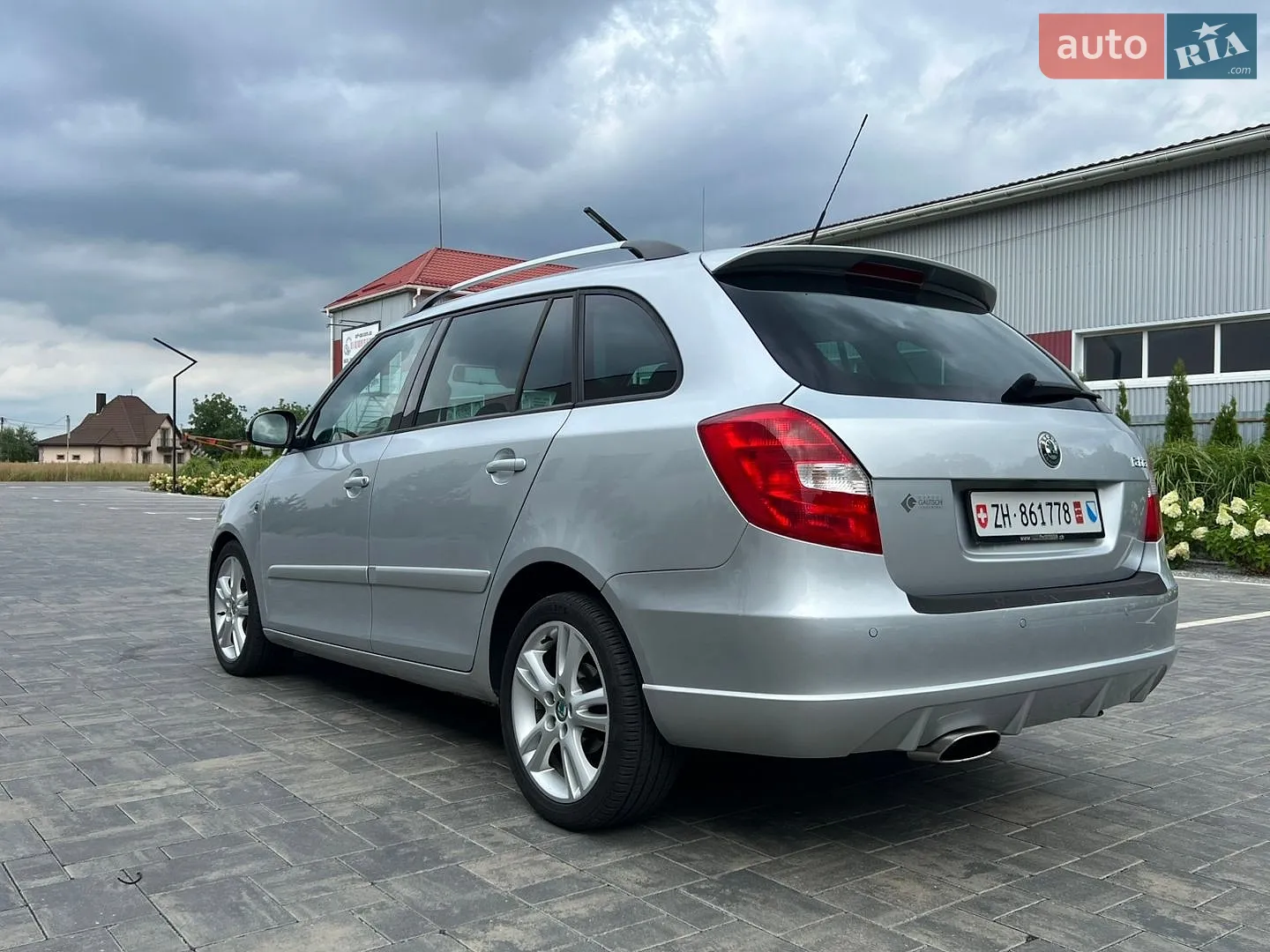 2010 Skoda Fabia - мініатюра 12