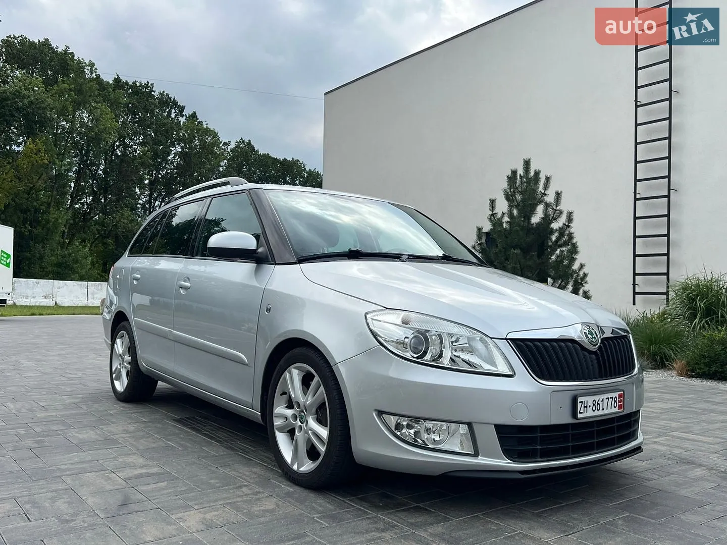 2010 Skoda Fabia - мініатюра 5