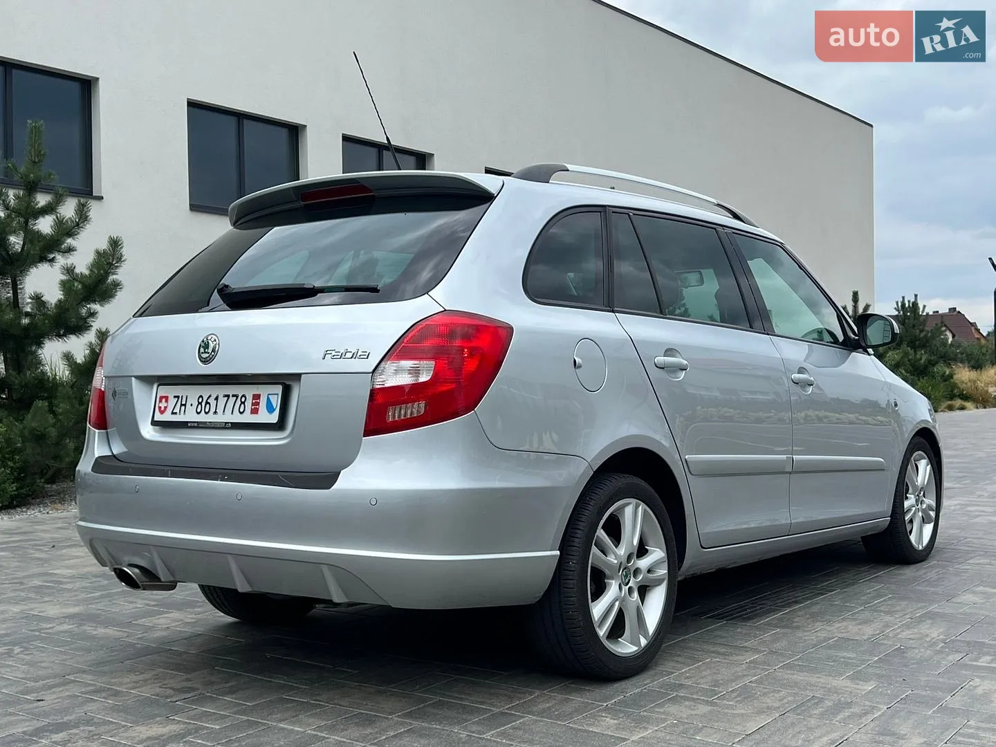 2010 Skoda Fabia - мініатюра 24
